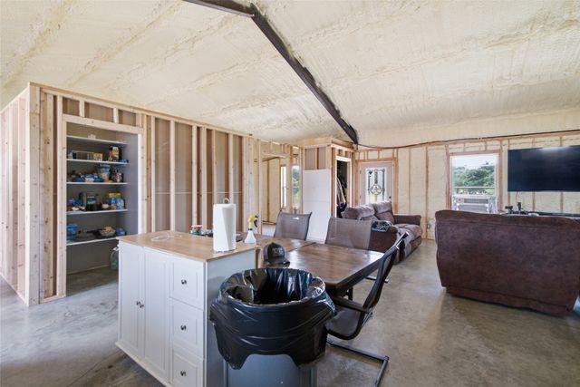 1017 County Road 4699, Boyd, TX 76023