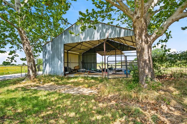 1017 County Road 4699, Boyd, TX 76023