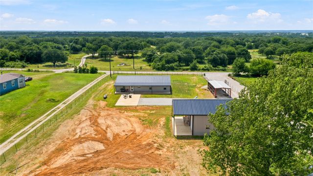 1017 County Road 4699, Boyd, TX 76023