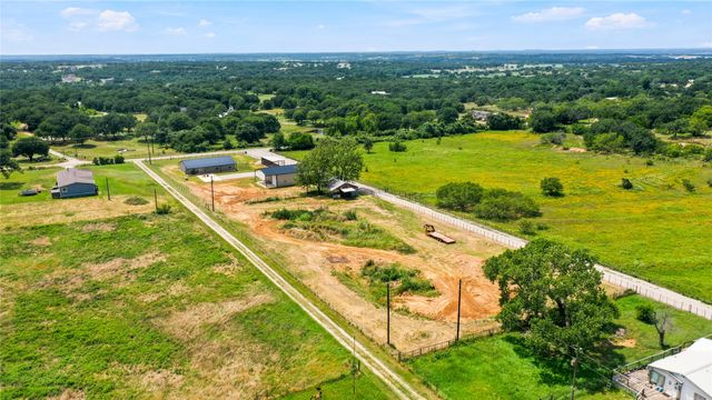 1017 County Road 4699, Boyd, TX 76023