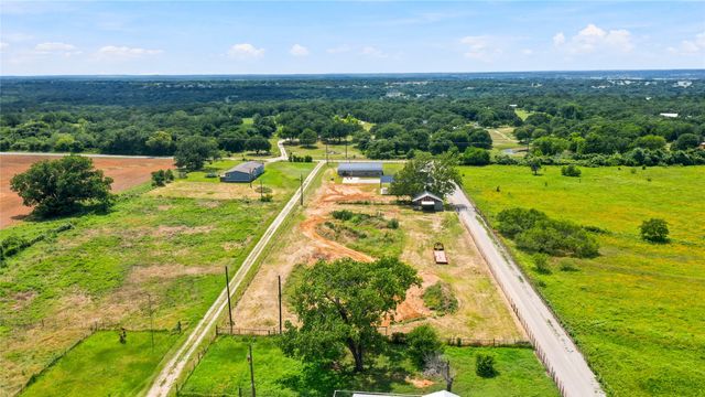 1017 County Road 4699, Boyd, TX 76023