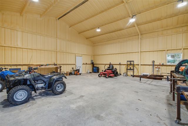 1017 County Road 4699, Boyd, TX 76023
