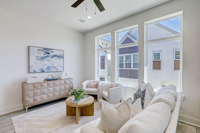 5244 Texas Street, Houston, TX 77011