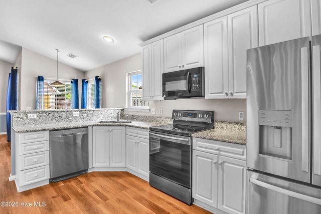 4900 Merlot Court, Wilmington, NC 28409