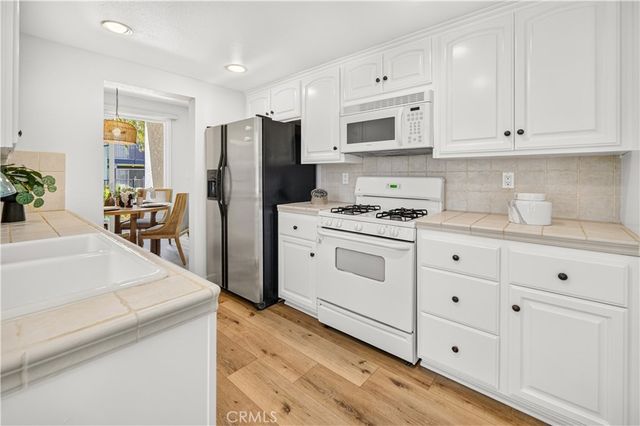 5612 Las Virgenes 37, Calabasas, CA 91302