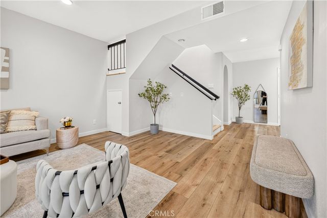 5612 Las Virgenes 37, Calabasas, CA 91302