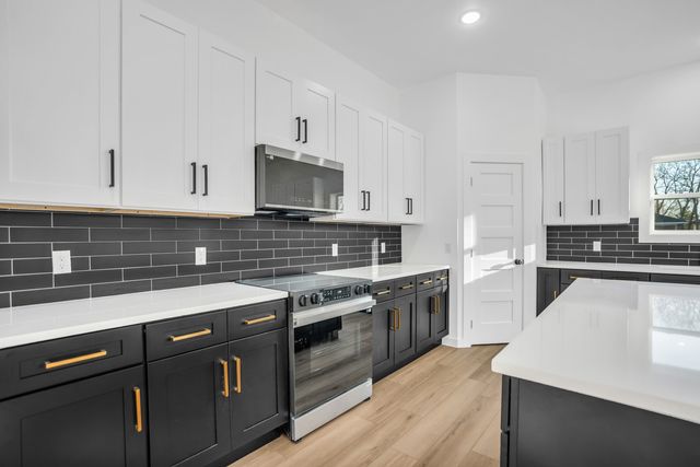 305 Eggar Street, Waxahachie, TX 75165