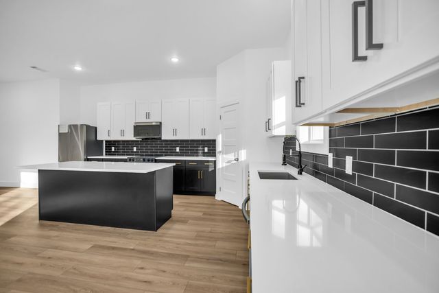 305 Eggar Street, Waxahachie, TX 75165