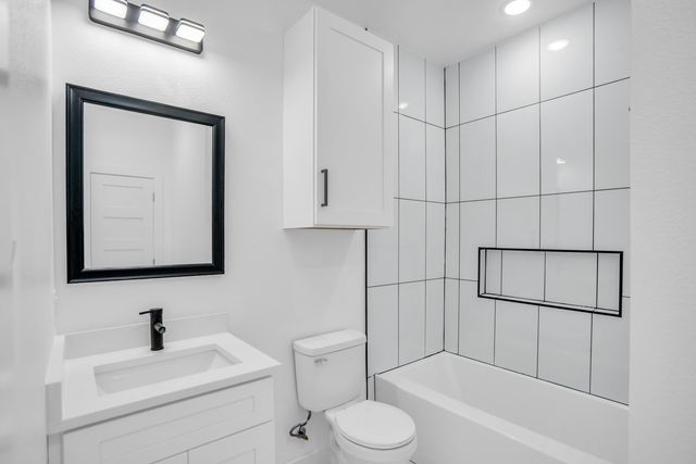 305 Eggar Street, Waxahachie, TX 75165