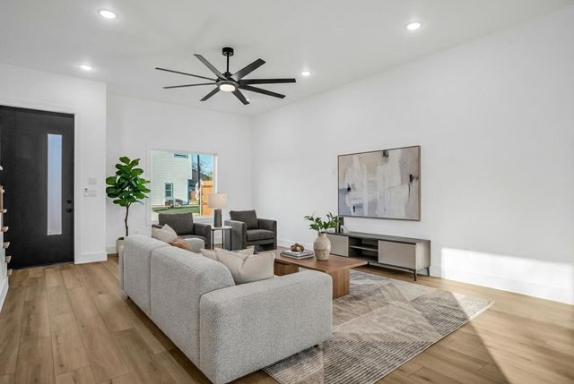 305 Eggar Street, Waxahachie, TX 75165