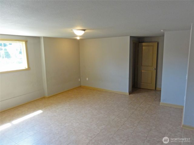 1101 S 72nd Street, Tacoma, WA 98408