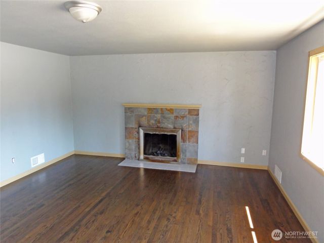 1101 S 72nd Street, Tacoma, WA 98408