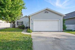 902 33rd Street SW, Bondurant, IA 50035
