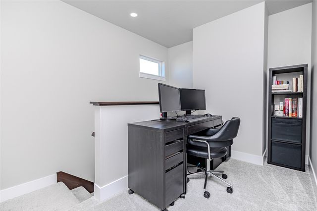 17118 Blue Sage Lane, Urbandale, IA 50323