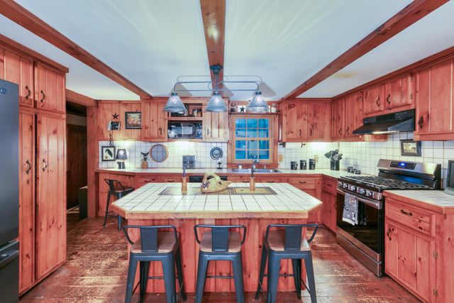 3 Garvin Road, Derry, NH 03038