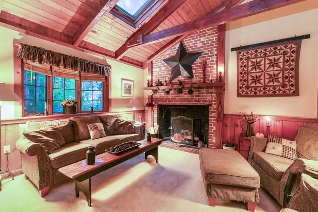 3 Garvin Road, Derry, NH 03038