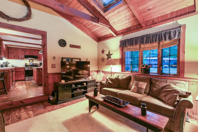 3 Garvin Road, Derry, NH 03038