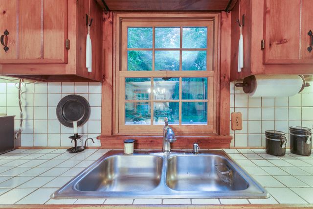 3 Garvin Road, Derry, NH 03038