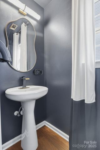 5825 Brookfield Pointe Drive, Charlotte, NC 28216