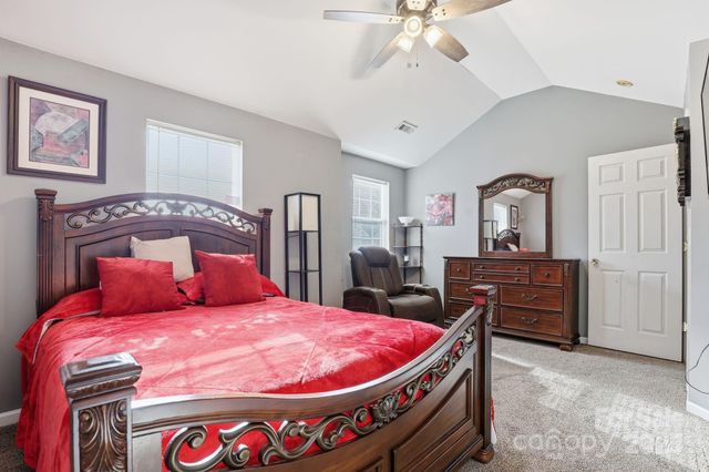 5825 Brookfield Pointe Drive, Charlotte, NC 28216