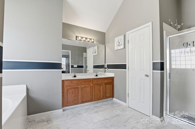 5825 Brookfield Pointe Drive, Charlotte, NC 28216