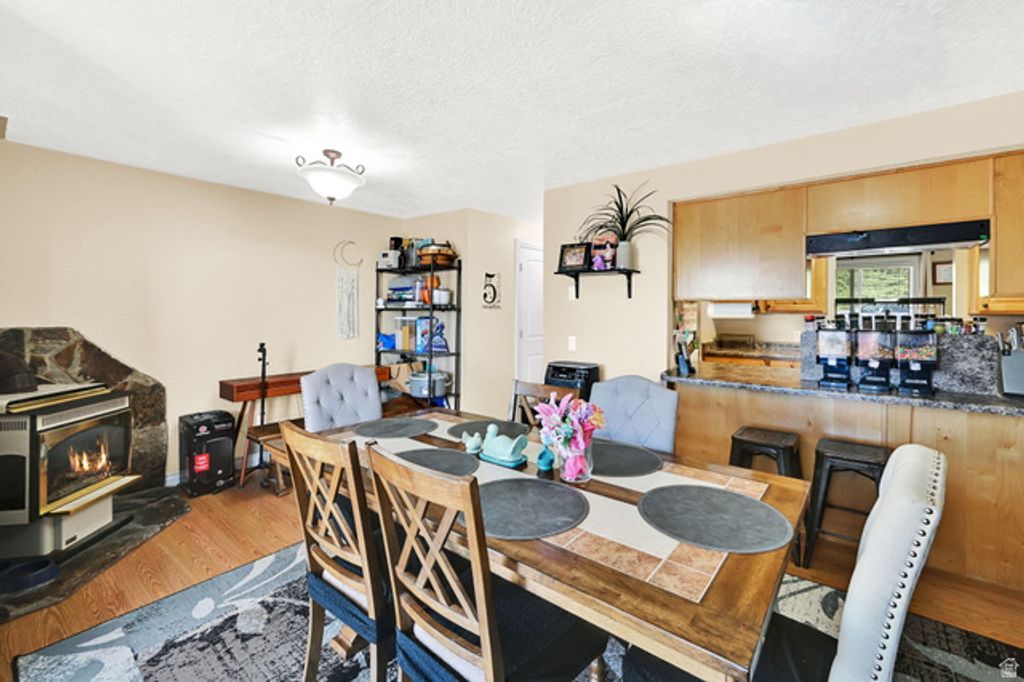 Image 12 of property listing at 846 S 1625 E #C, Clearfield, UT 84015
