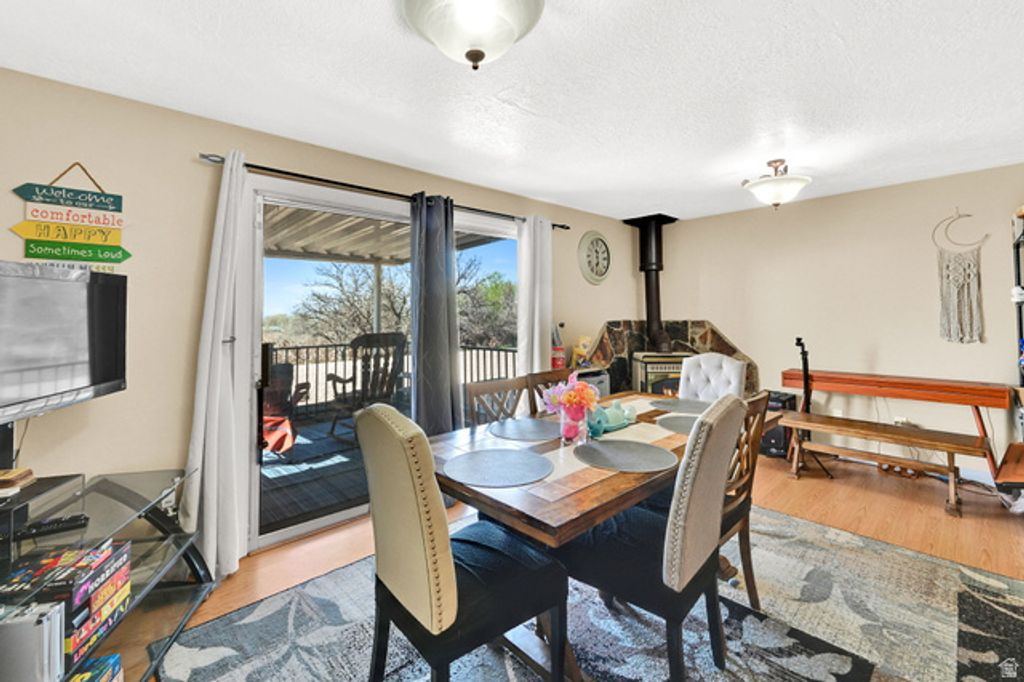 Image 14 of property listing at 846 S 1625 E #C, Clearfield, UT 84015