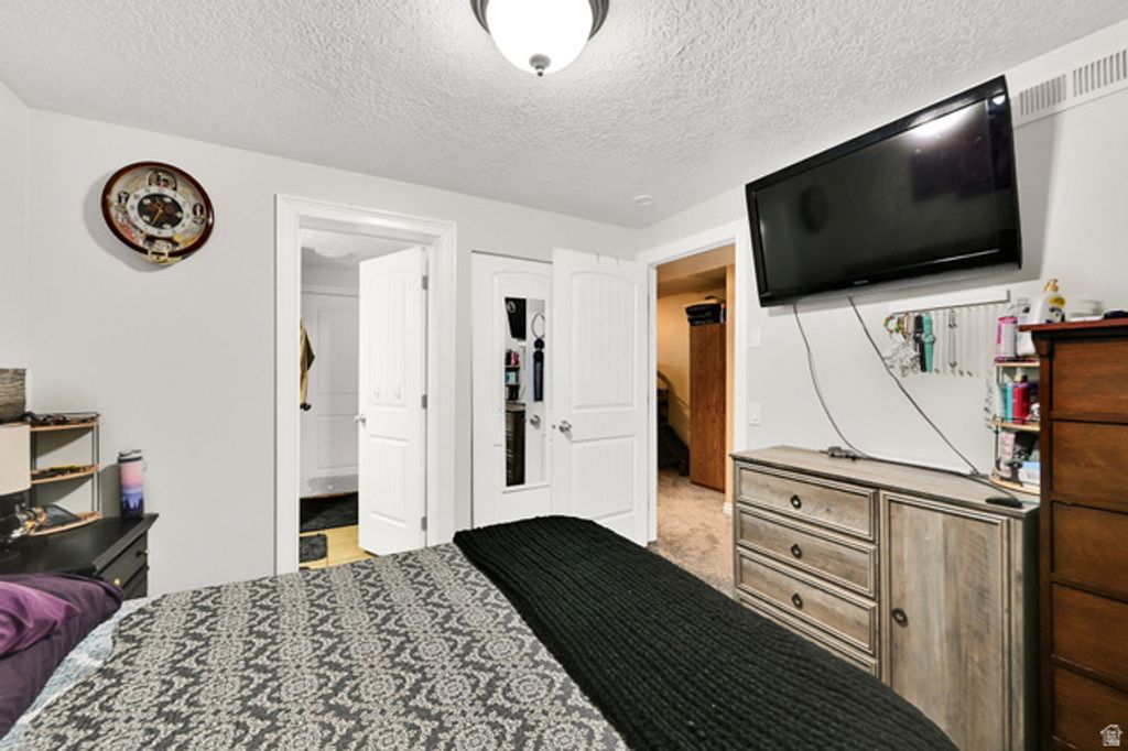 Image 25 of property listing at 846 S 1625 E #C, Clearfield, UT 84015