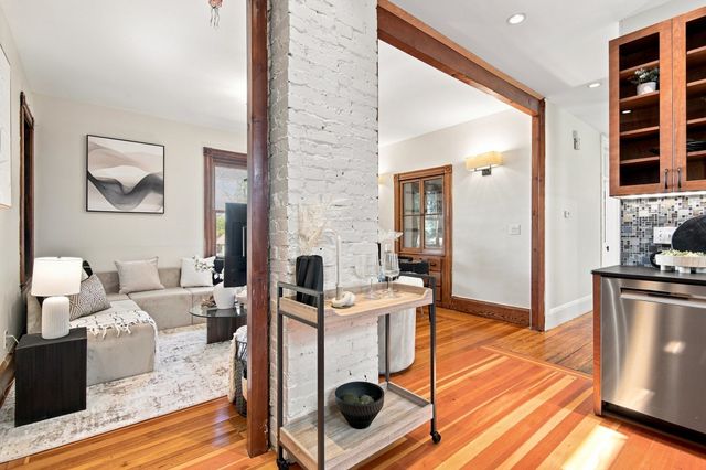 9 Varney St 2, Boston, MA 02130