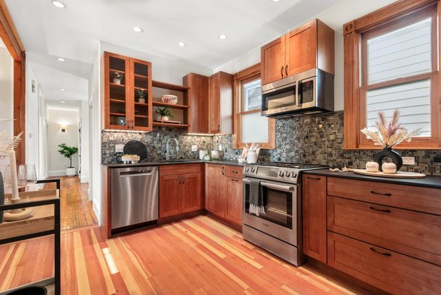 9 Varney St 2, Boston, MA 02130