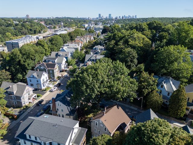 9 Varney St 2, Boston, MA 02130