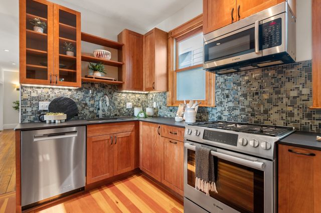 9 Varney St 2, Boston, MA 02130