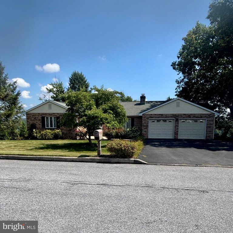 1713 CHARLES ST, New Cumberland, PA 17070