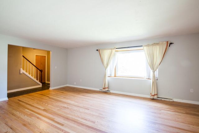 1721 Fort Henry Drive, Fort Wright, KY 41011