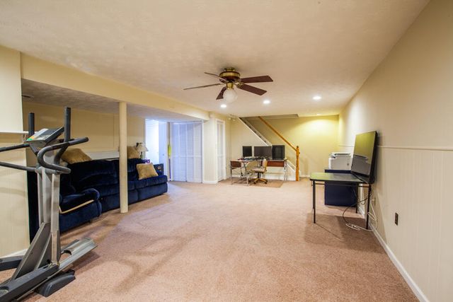 1721 Fort Henry Drive, Fort Wright, KY 41011