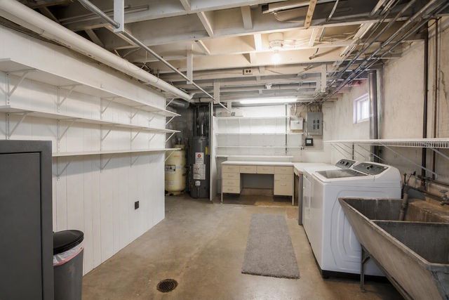 1721 Fort Henry Drive, Fort Wright, KY 41011