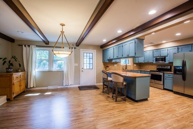 1721 Fort Henry Drive, Fort Wright, KY 41011