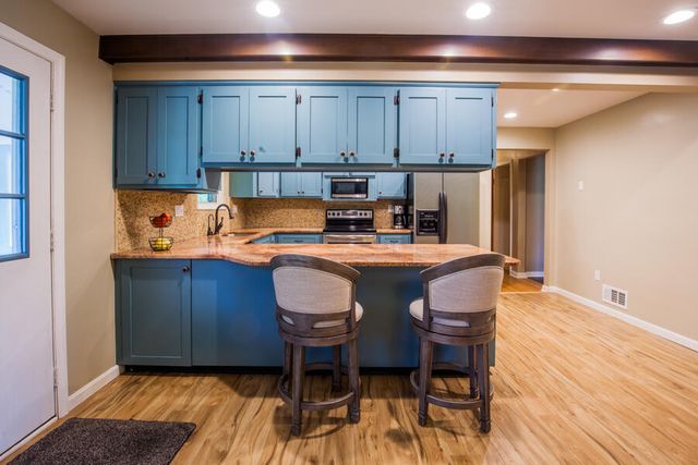 1721 Fort Henry Drive, Fort Wright, KY 41011