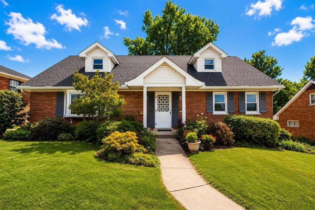 1721 Fort Henry Drive, Fort Wright, KY 41011