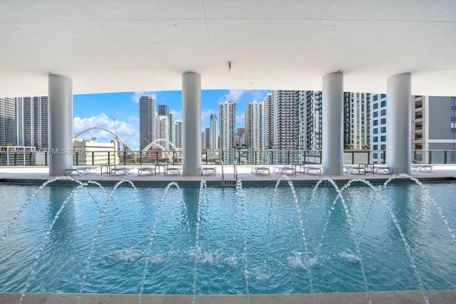 1600 NE 1st Ave 2811, Miami, FL 33132