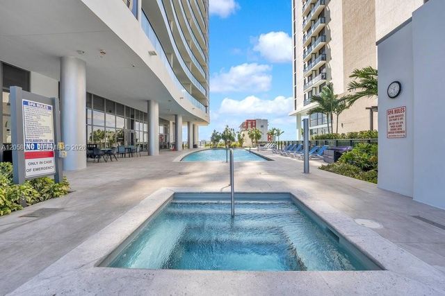 1600 NE 1st Ave 2811, Miami, FL 33132