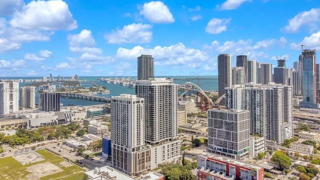 1600 NE 1st Ave 2811, Miami, FL 33132