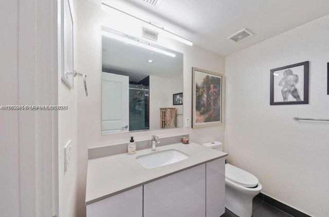 1600 NE 1st Ave 2811, Miami, FL 33132