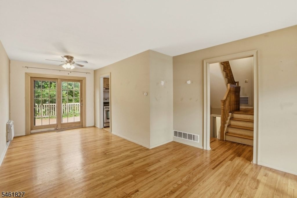 107 Severin Ct, Cranford Twp., NJ 07016 — photo 2