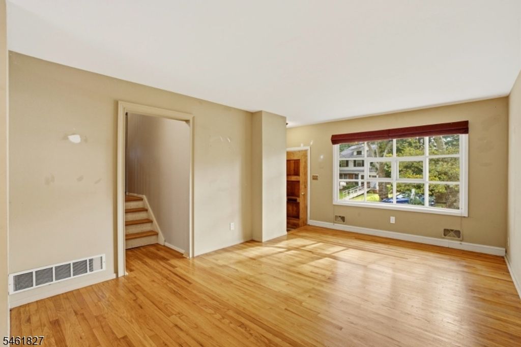 107 Severin Ct, Cranford Twp., NJ 07016 — photo 4