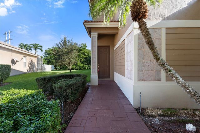 7400 NW 70th Avenue, Parkland, FL 33067