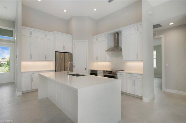 872 Swan DR, Marco Island, FL 34145