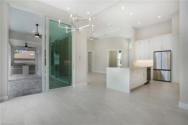 872 Swan DR, Marco Island, FL 34145