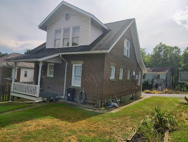 1906 Highland Ave, South Greensburg Boro, PA 15601