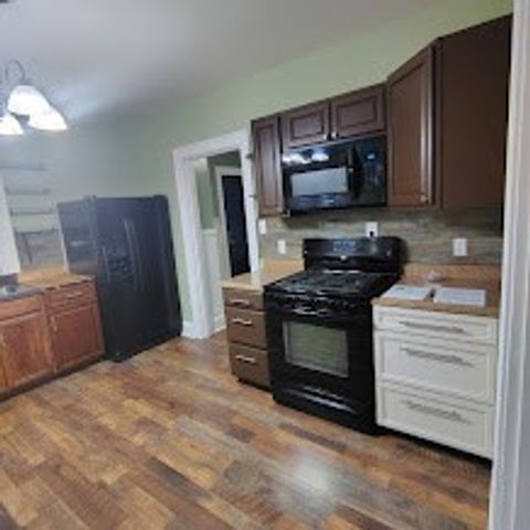 1906 Highland Ave, South Greensburg Boro, PA 15601